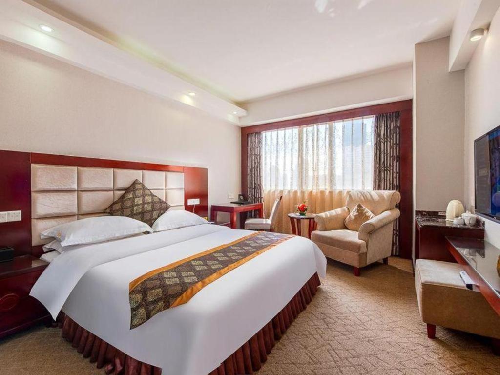 Overseas Chinese Hotel Zhuhai Exterior foto