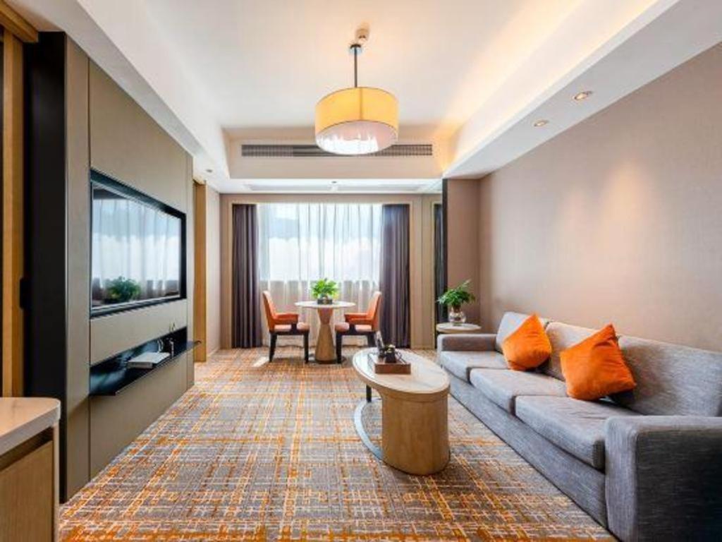 Overseas Chinese Hotel Zhuhai Exterior foto